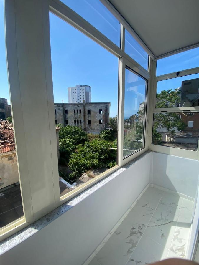 Vollga Promenade Lovely 2 Bedroom Apartment ดูร์เรส ภายนอก รูปภาพ
